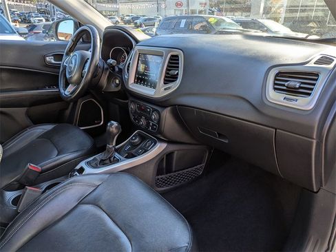 Used 2019 Jeep Compass High Altitude image 28