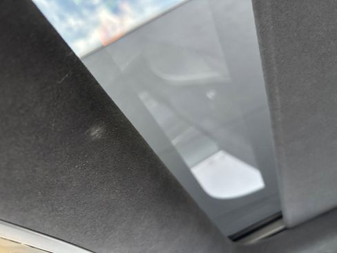 Used 2025 Genesis GV70 3.5T Sport w/ Sport Advanced Package image 19