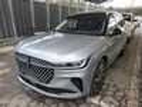 Used 2024 Lincoln Nautilus Reserve image 3