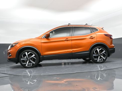 Used 2022 Nissan Rogue Sport SL image 34