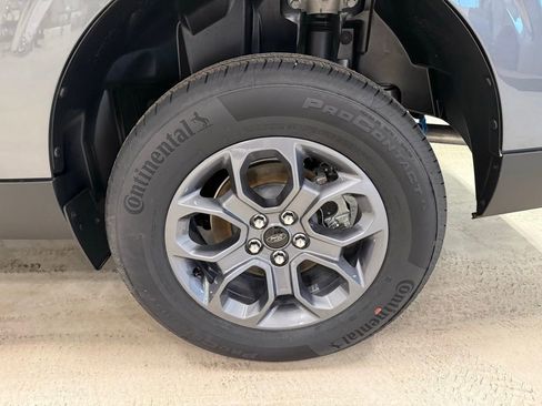 New 2025 Ford Maverick XLT FWD image 11