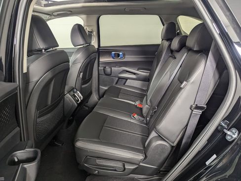 New 2025 Kia Sorento S w/ Panoramic Sunroof Package image 24
