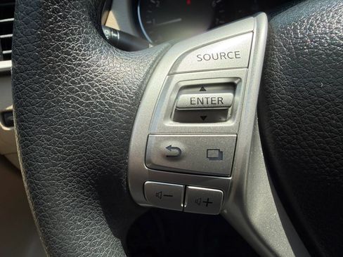 Used 2016 Nissan Rogue SV w/ SV Premium Package AWD/4WD image 15