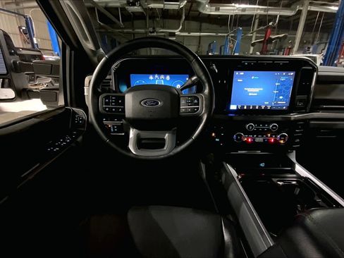 Used 2024 Ford F250 Lariat image 6