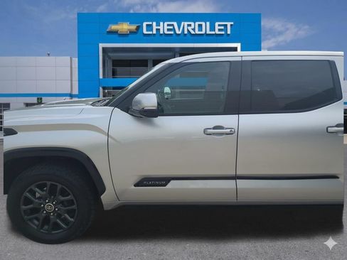 Used 2022 Toyota Tundra Platinum w/ Advanced Package AWD/4WD image 13