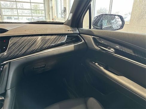 Certified 2024 Cadillac XT6 Premium Luxury w/ LPO, Floor Liner Package image 35