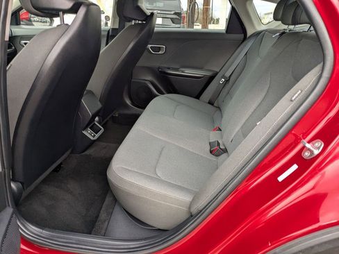 Used 2025 Kia K4 LXS image 28