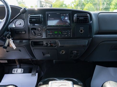 Used 2007 Ford F250 Harley-Davidson AWD/4WD image 31