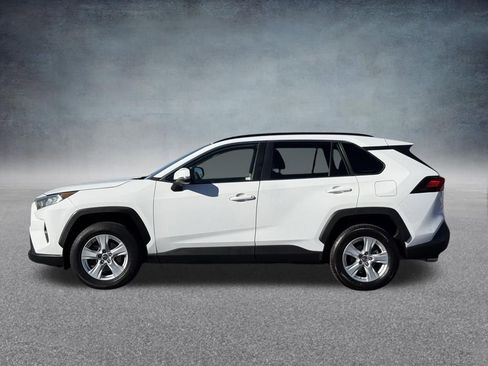 Used 2019 Toyota RAV4 XLE image 7