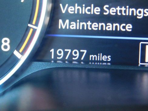 Used 2025 Nissan Altima 2.5 SR image 31