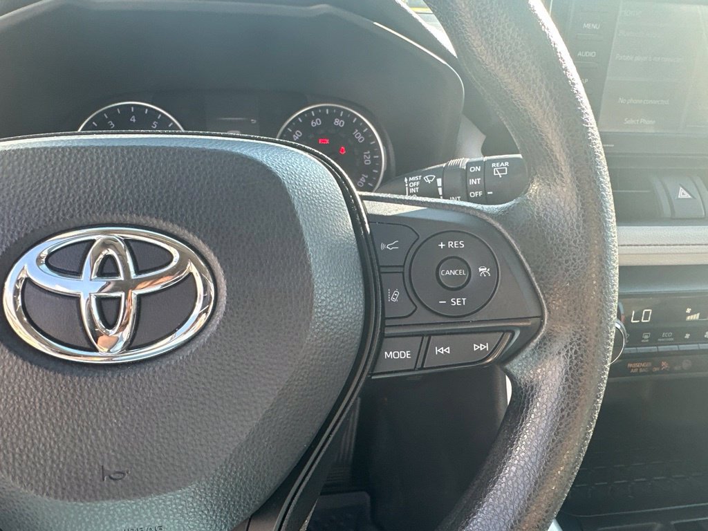 Used 2022 Toyota RAV4 XLE w/ Convenience Package AWD/4WD image 18