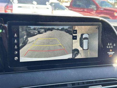 Used 2022 Hyundai Palisade Calligraphy image 36