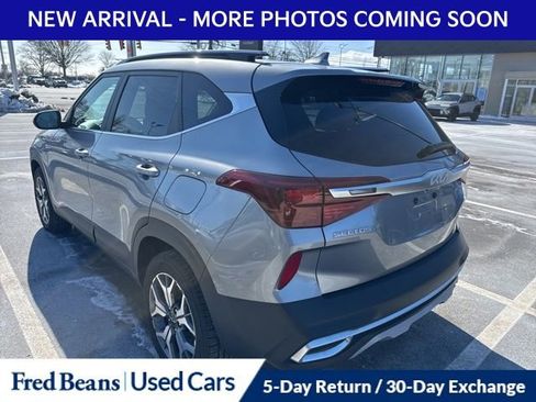 Used 2022 Kia Seltos EX image 4