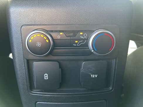 Used 2023 Ford Explorer XLT w/ Equipment Group 202A image 41