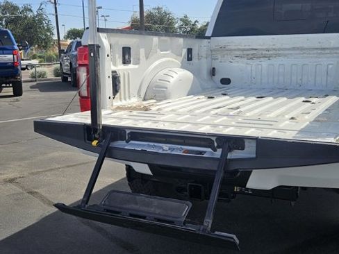 Used 2022 Ford F350 Platinum image 10