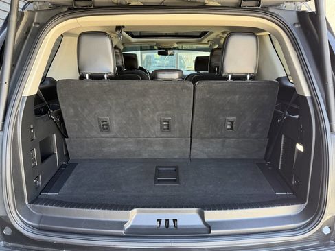 Used 2019 Ford Expedition Platinum AWD/4WD image 40