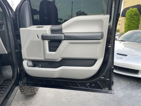 Used 2019 Ford F350 XL w/ STX Appearance Package AWD/4WD image 30