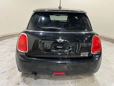 Used 2017 MINI Cooper 2-Door Hardtop image 10