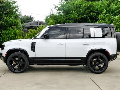 New 2026 Land Rover Defender 110 X-Dynamic SE AWD/4WD image 15