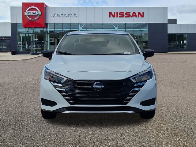 Used 2025 Nissan Versa S w/ Trunk Package FWD image 2