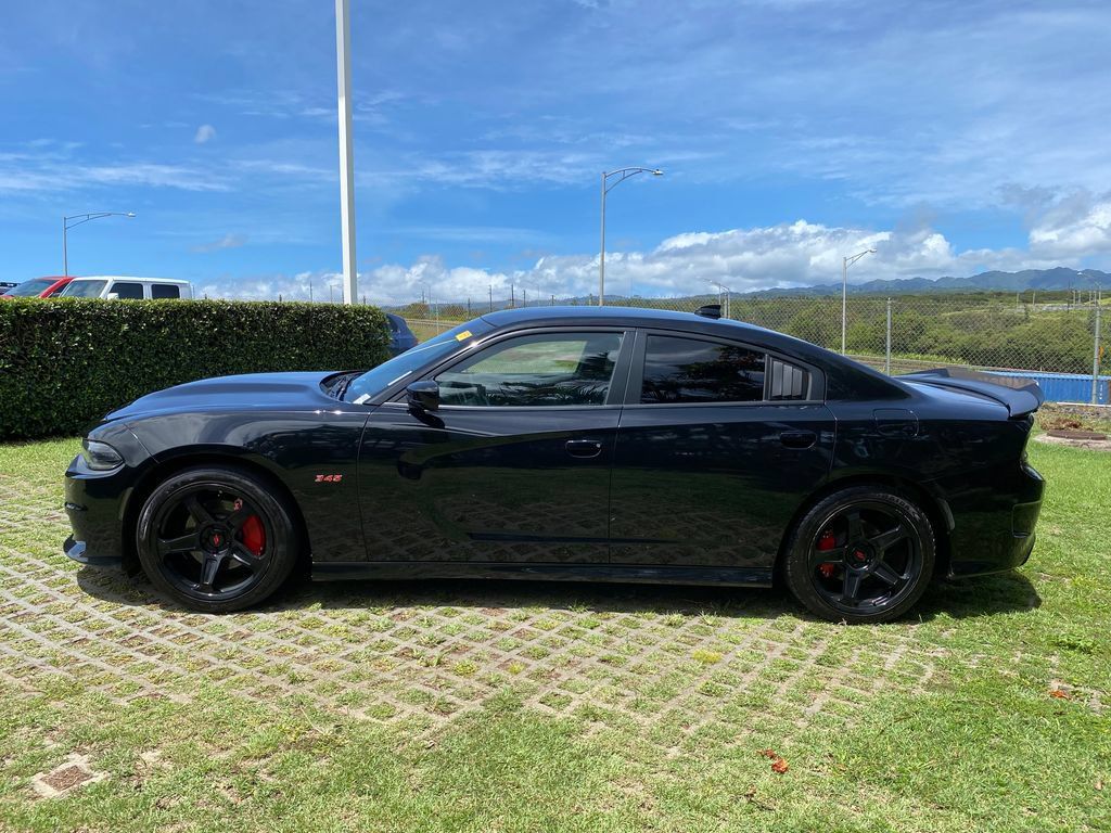 Used 2022 Dodge Charger R/T RWD image 4
