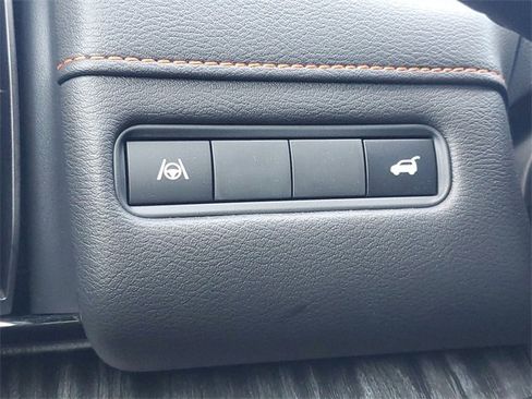 Certified 2025 Nissan Armada PRO-4X image 24