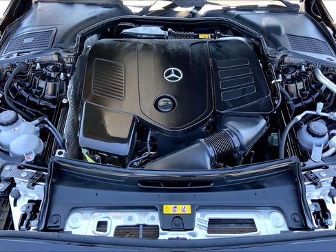 Used 2025 Mercedes-Benz C 300 Sedan image 30
