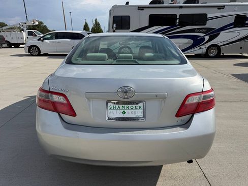 Used 2007 Toyota Camry LE FWD image 4