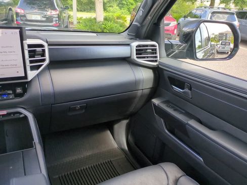 Used 2025 Toyota Tundra Platinum AWD/4WD image 16