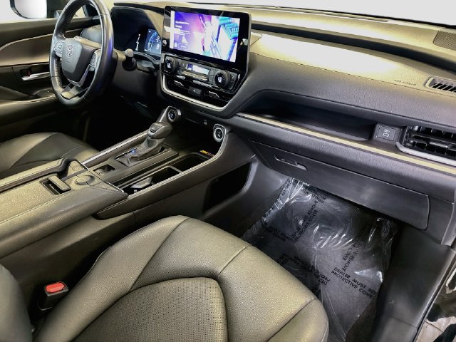 Used 2025 Toyota Grand Highlander FWD image 31