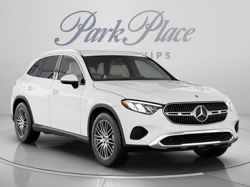 Certified 2026 Mercedes-Benz GLC 300 image 32