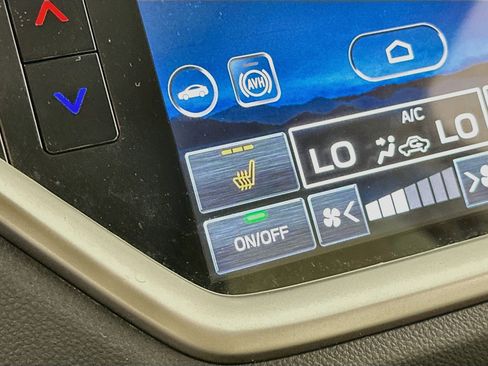 Used 2023 Subaru Ascent Limited w/ Technology Package AWD/4WD image 21