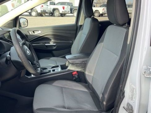 Used 2019 Ford Escape SE image 28