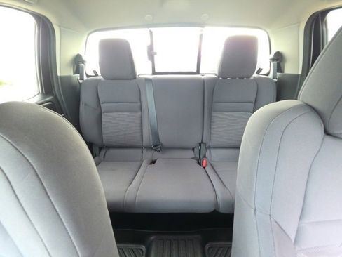 Used 2025 Nissan Frontier S image 22