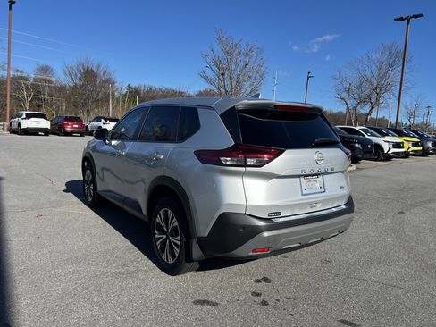 Certified 2023 Nissan Rogue SV image 6