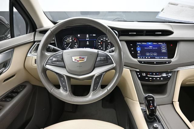 Used 2021 Cadillac XT5 Premium Luxury AWD/4WD image 10