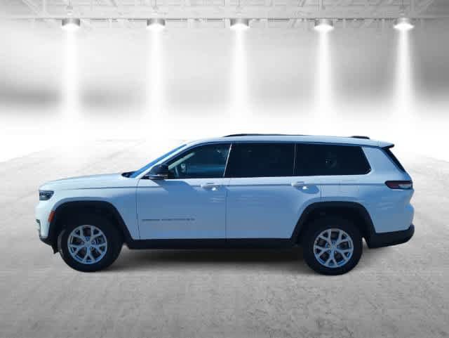 Used 2023 Jeep Grand Cherokee L Limited AWD/4WD image 5