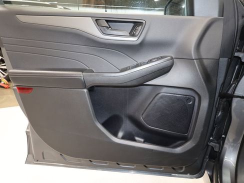 Used 2024 Ford Escape Active image 21