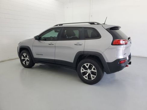 Used 2018 Jeep Cherokee Trailhawk w/ Trailer Tow Group image 7