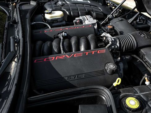 Used 2002 Chevrolet Corvette Convertible w/ Preferred Equipment Group2 image 46