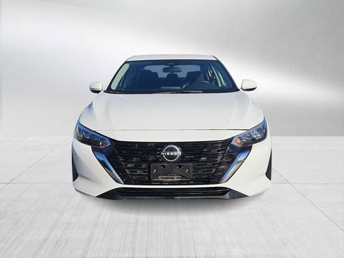 Used 2024 Nissan Sentra S image 3