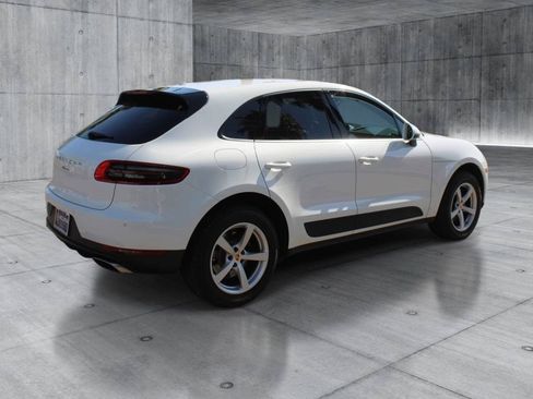 Used 2017 Porsche Macan AWD/4WD image 5