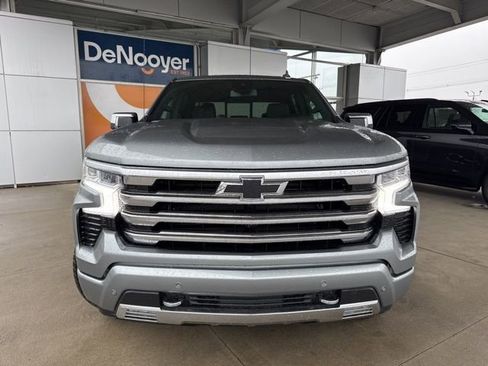 New 2026 Chevrolet Silverado 1500 High Country w/ Z71 Off-Road Package AWD/4WD image 2