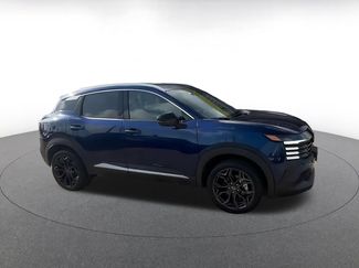 Used 2026 Nissan Kicks SR AWD/4WD video 2