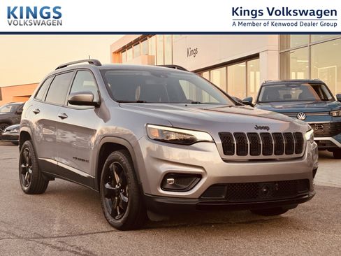 Used 2021 Jeep Cherokee Latitude Plus image 1