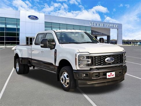 Used 2024 Ford F350 King Ranch image 6