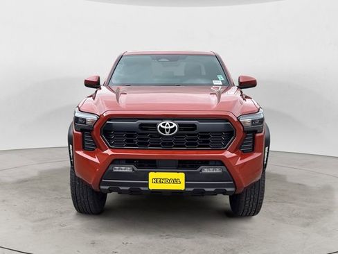 Used 2025 Toyota Tacoma TRD Off-Road image 8