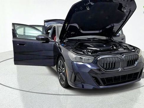 Used 2026 BMW 540i xDrive AWD/4WD image 12