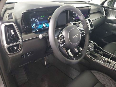 Used 2023 Kia Sorento SX AWD/4WD image 26
