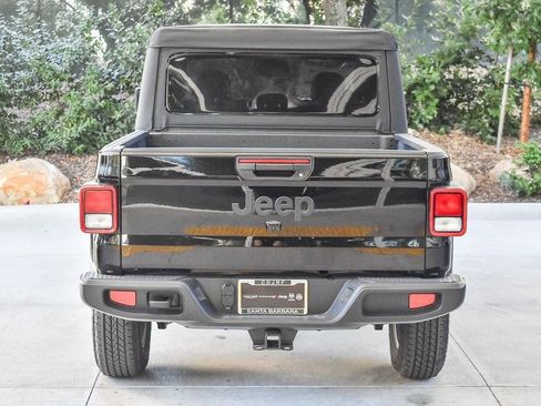 New 2026 Jeep Gladiator Sport image 5
